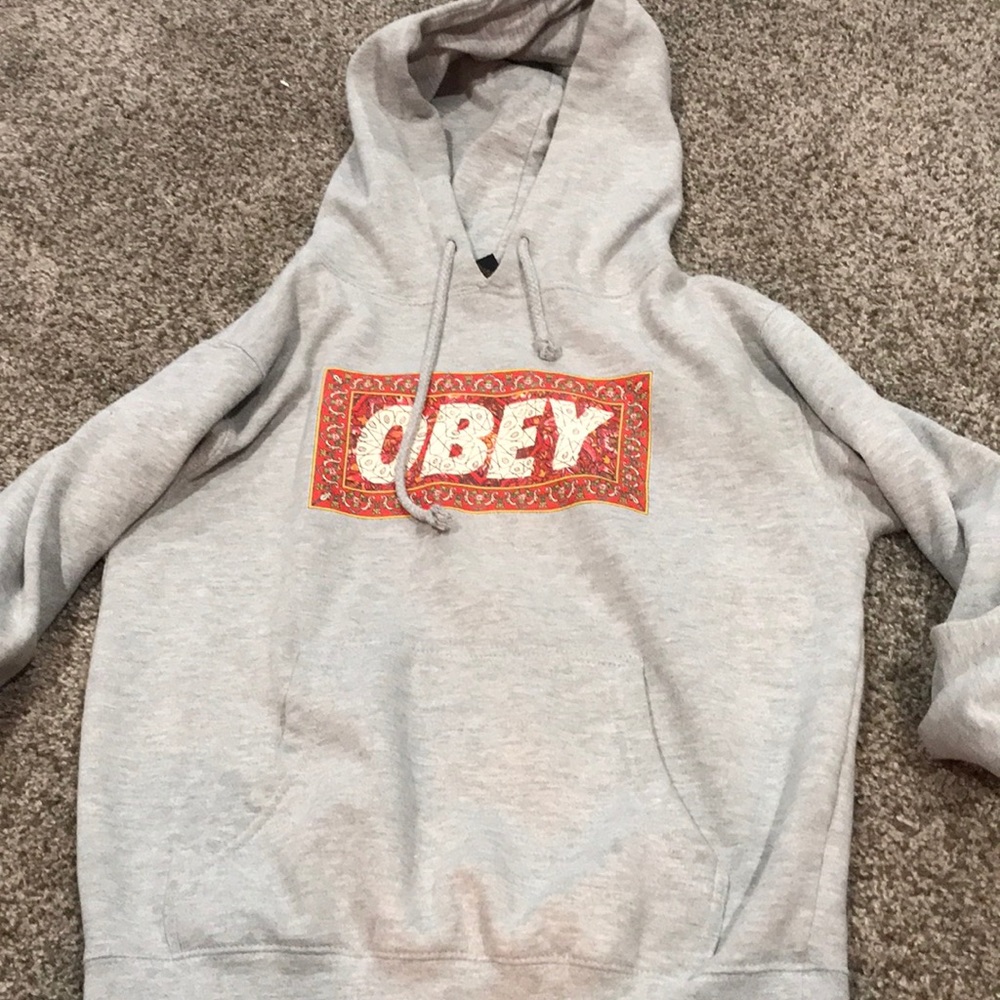 obey sweatshirt